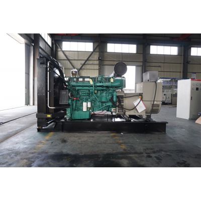 500kw沃爾沃柴油發(fā)電機(jī)組-沃爾沃6缸柴油機(jī)TWD1643GE柴油發(fā)電機(jī)組,缸徑/行程：144/165mm,柴油發(fā)電機(jī)組水冷發(fā)動(dòng)機(jī)功率560KW,柴油發(fā)電機(jī)組配套馬拉松斯坦福發(fā)電機(jī)。廠價(jià)直銷歡迎選購：13773399855。