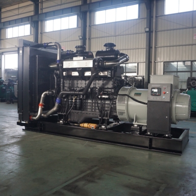 800kw上柴動力柴油發電機組-上柴股份6缸柴油機6WTAA35-G32柴油發電機組,缸徑/行程：186/215mm,柴油發電機組水冷發動機功率900KW,柴油發電機組配套馬拉松斯坦福發電機。廠價直銷歡迎選購：13773399855。