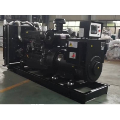 300kw上柴股份柴油發電機組-上柴動力6缸柴油機SC12E480D2柴油發電機組,缸徑/行程：128/153mm,柴油發電機組水冷發動機功率355KW,柴油發電機組配套馬拉松斯坦福發電機。廠價直銷歡迎選購：13773399855。