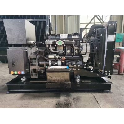 15kw上柴股份柴油發電機組-上柴動力4缸柴油機4Z2.3-G11柴油發電機組,缸徑/行程：85/100mm,柴油發電機組水冷發動機功率18KW,柴油發電機組配套馬拉松斯坦福發電機。廠價直銷歡迎選購：13773399855。